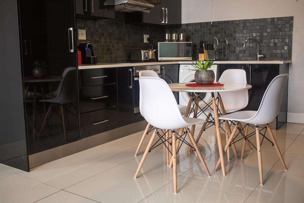 Apartment 64 At 77 On Independence Ave Windhoek Exterior photo
