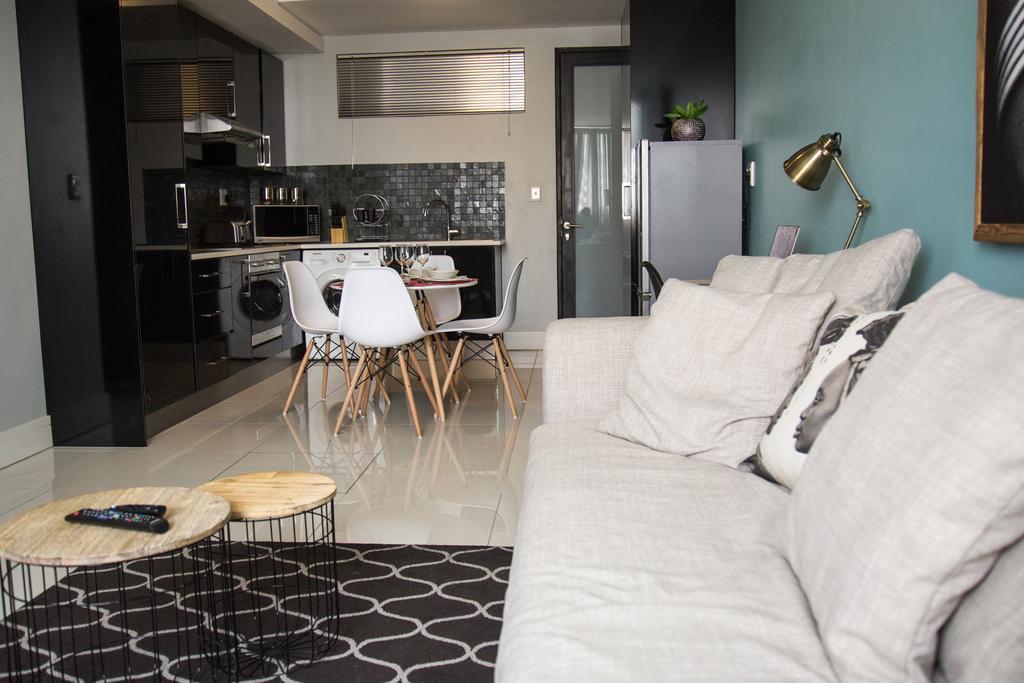 Apartment 64 At 77 On Independence Ave Windhoek Exterior photo