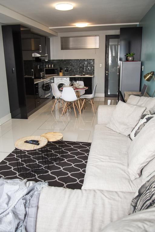 Apartment 64 At 77 On Independence Ave Windhoek Exterior photo