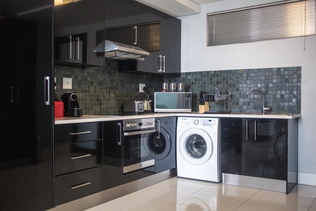 Apartment 64 At 77 On Independence Ave Windhoek Exterior photo